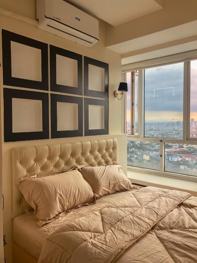 Hotel Ambiance, Spacious 2-Bedroom Condo In Qc Manila Exteriör bild